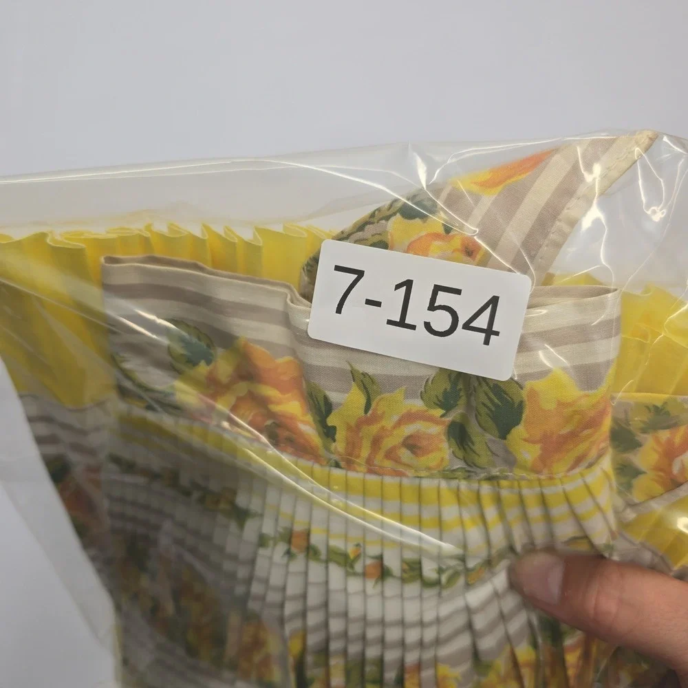 Vintage Yellow Floral Pleated Half Apron Rose Print Retro Kitchen One Size